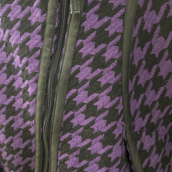 Purple Houndstooth Cape - Picture 4 of 4